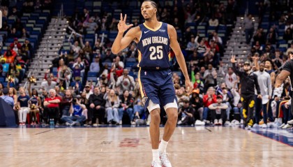 墨菲生涯第3次单场投进10+三分 历史第5多 仅次于水花利登